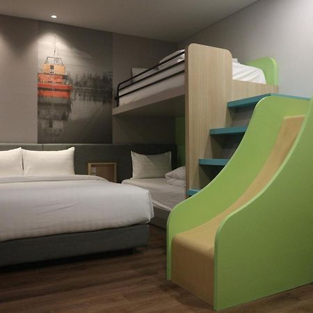 Golden Tulip Essential Belitung Otel Tanjung Pandan Dış mekan fotoğraf