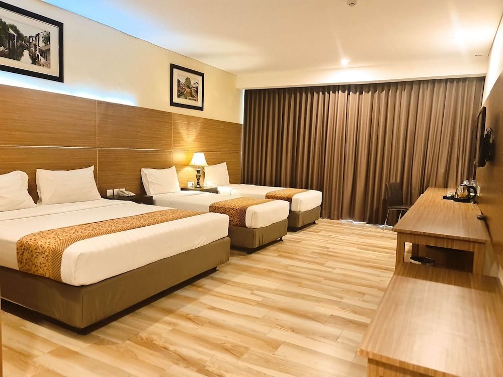 Golden Tulip Essential Belitung Otel Tanjung Pandan Dış mekan fotoğraf
