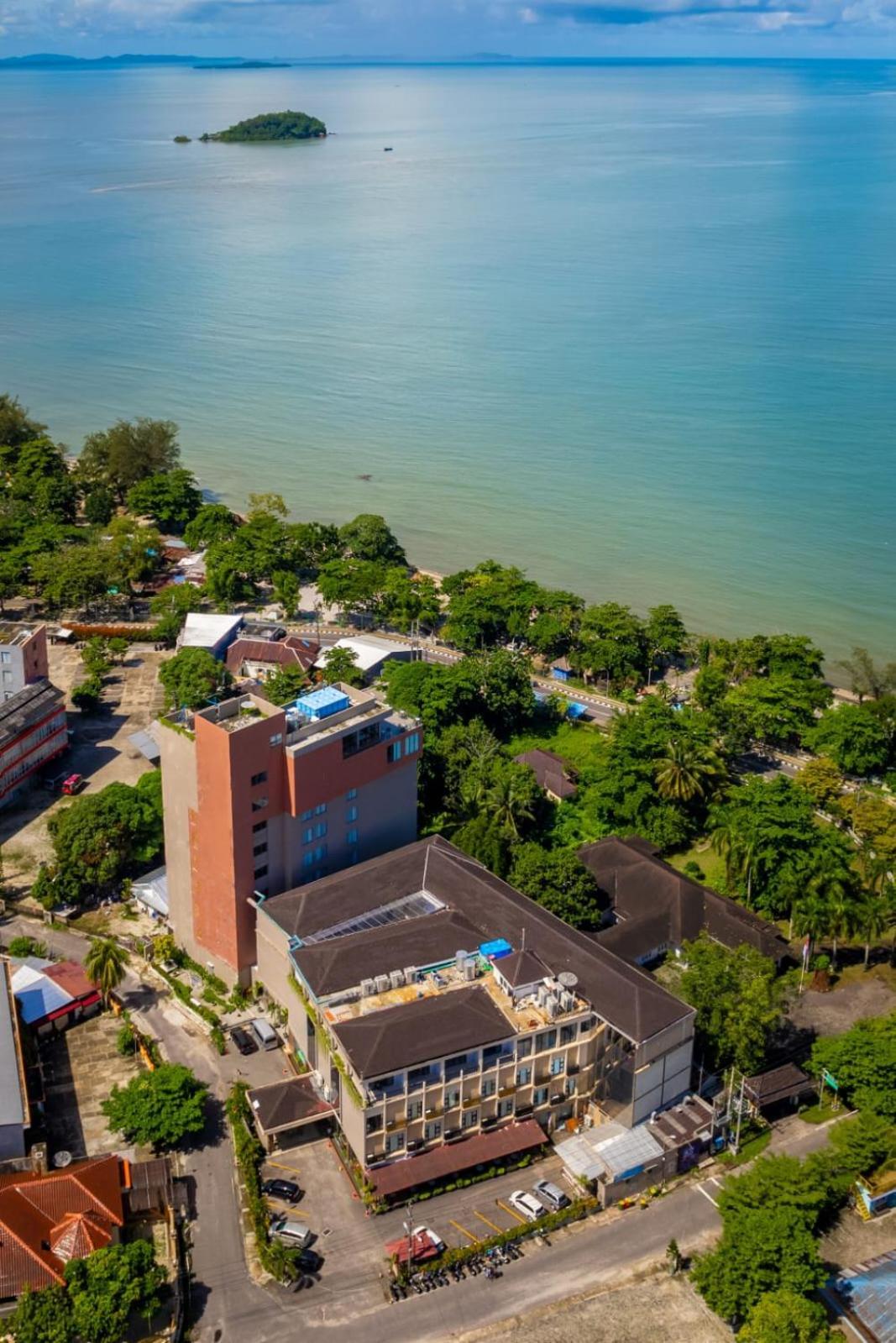 Golden Tulip Essential Belitung Otel Tanjung Pandan Dış mekan fotoğraf